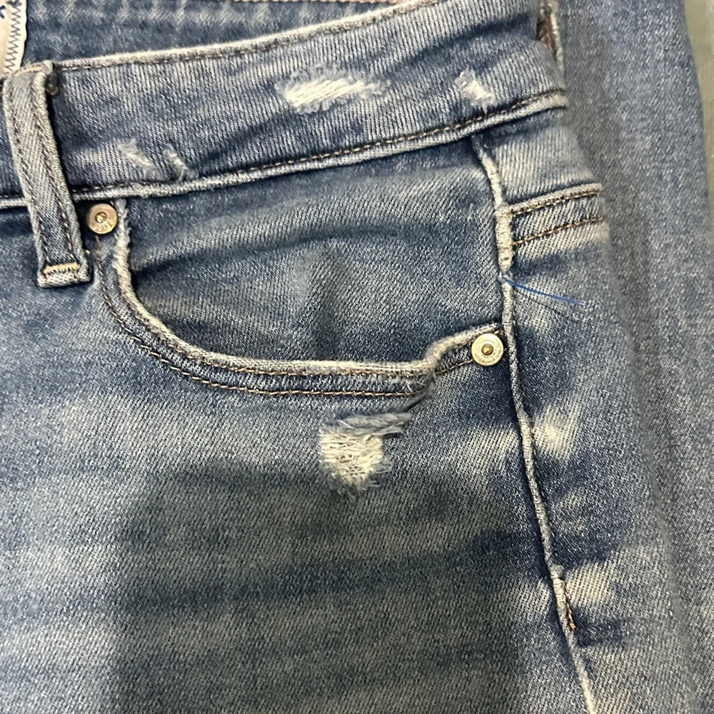 PAIGE Hoxton Slim Women's Distressed Lt Blue Cropped Frayed Jeans 29 See Details - Picture 5 of 14